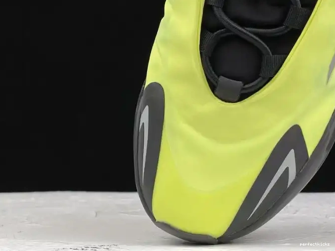 Phosphor FY3727 Yeezy MNVN 700 Adidas Boost 0607